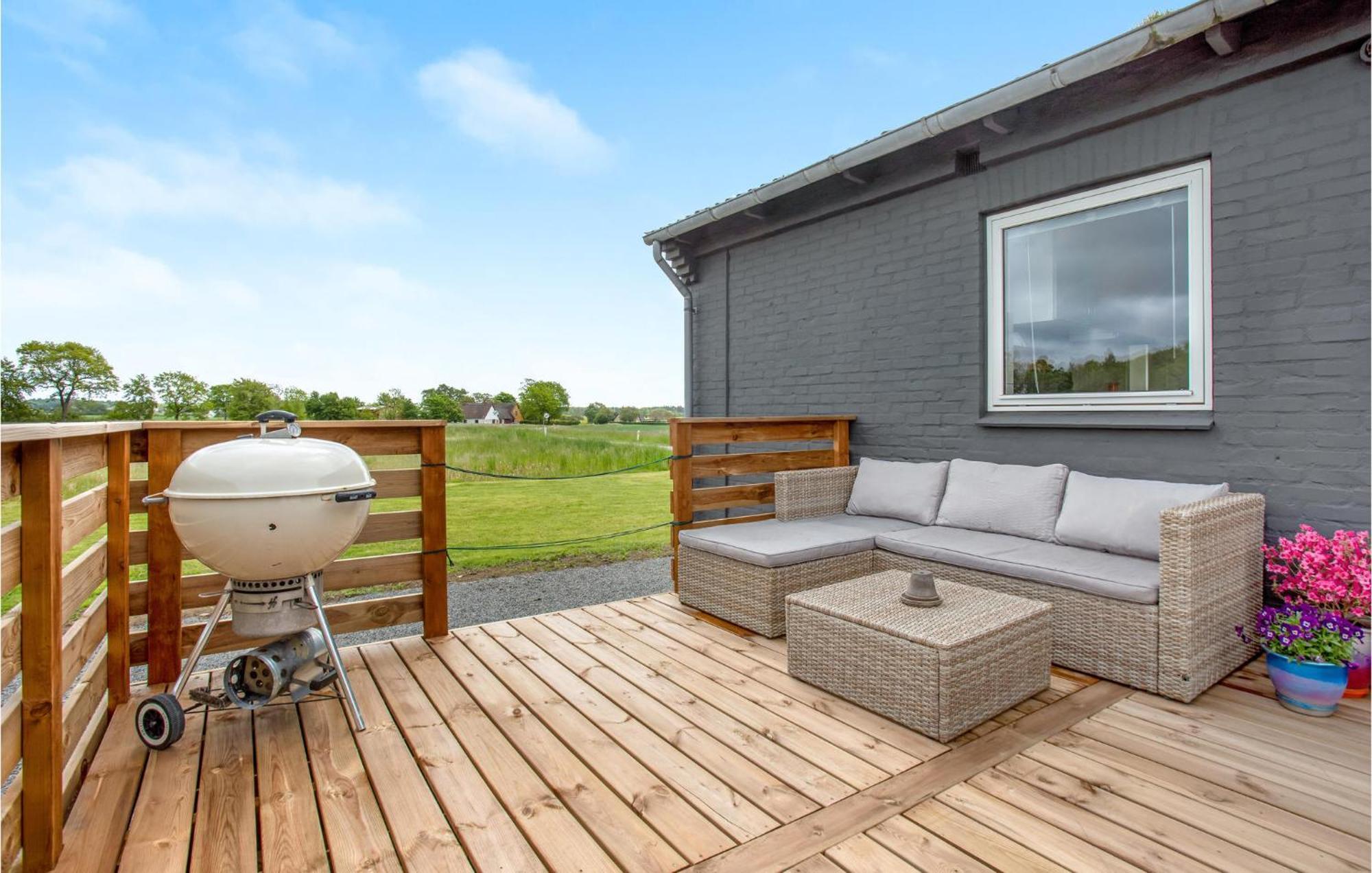 Beautiful Home In Ronne With House A Panoramic View ภายนอก รูปภาพ